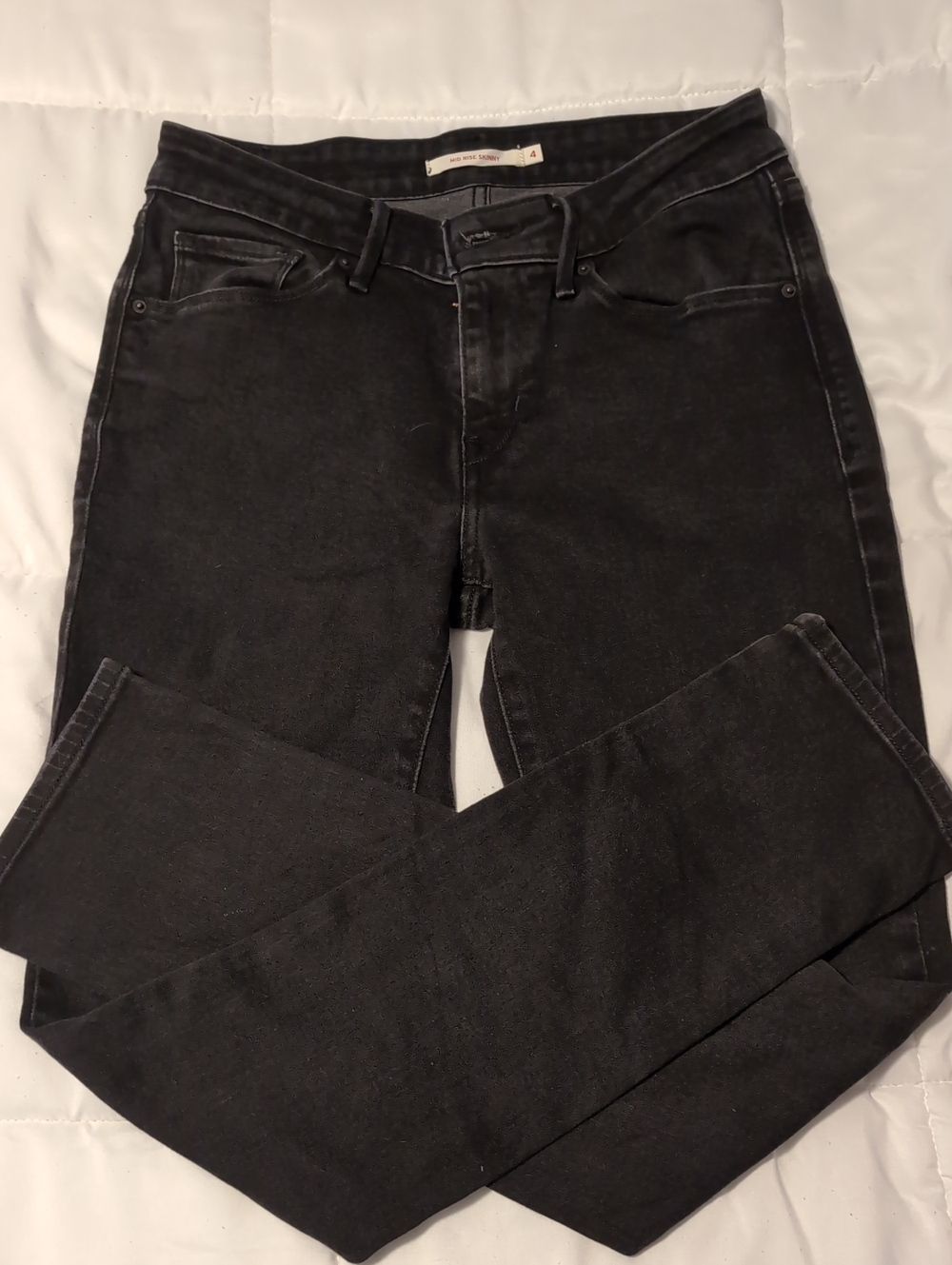 Levi's Classic Mid Rise Skinny Jeans Black Sateen Wash Size 4S / W27 L30